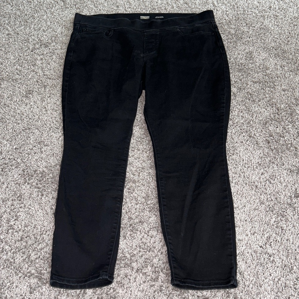 Signature Levi Strauss black pull on Skinny shaping Jegging denim stretch 18 s